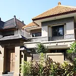 Villa Indah Kuta Royal - Private Pool - Optic Fiber High Speed Internet