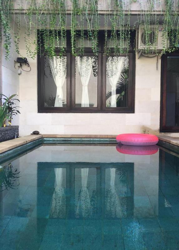 Indah Kuta Royal - Private Pool - Optic Fiber High Speed Internet